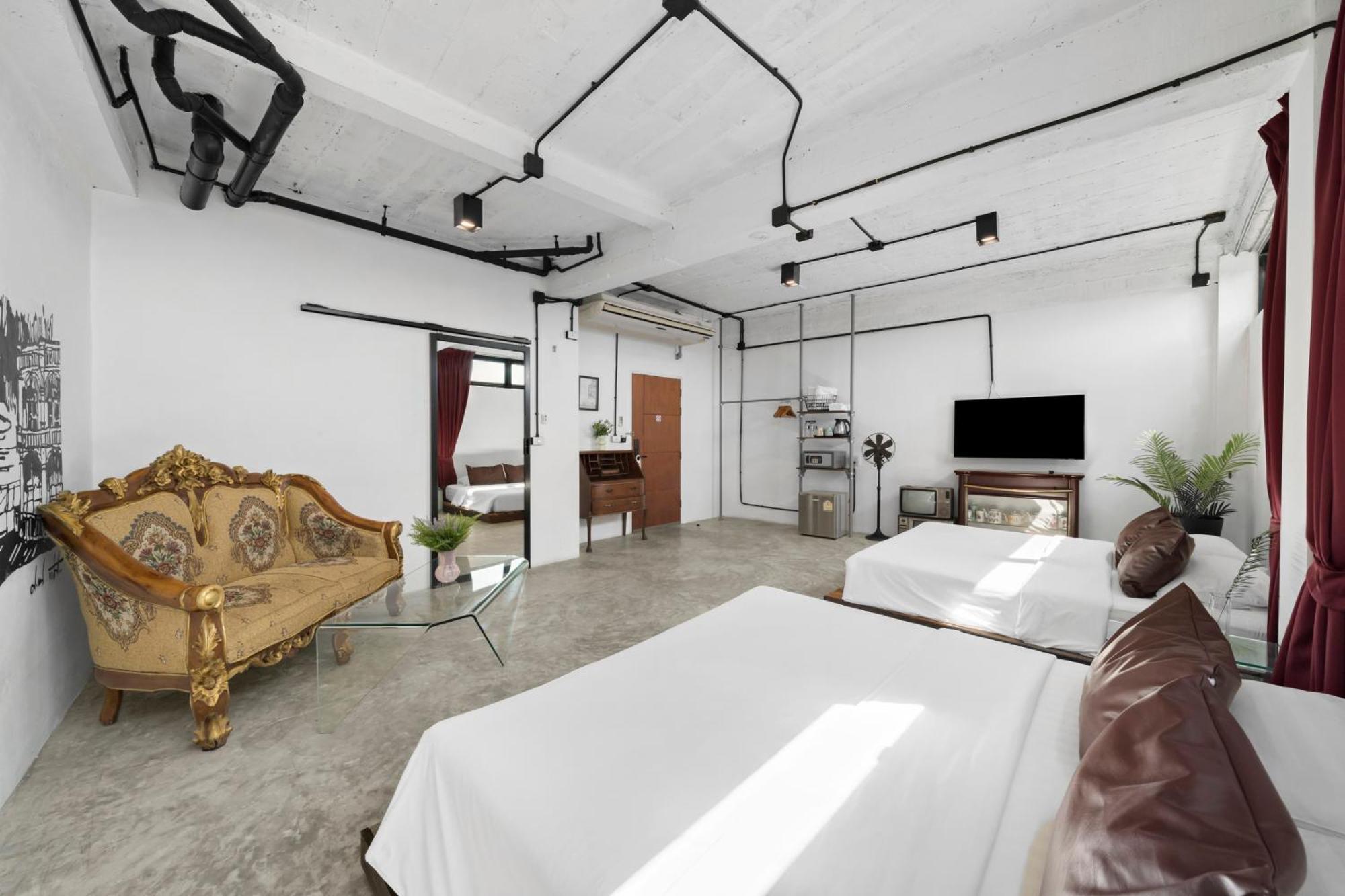 Quip Bed & Breakfast Пхукет Экстерьер фото